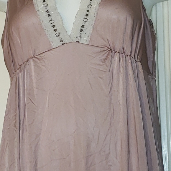 Blush Pink Satin Nightgown With Robe Set Size Medium - Picture 10 of 11